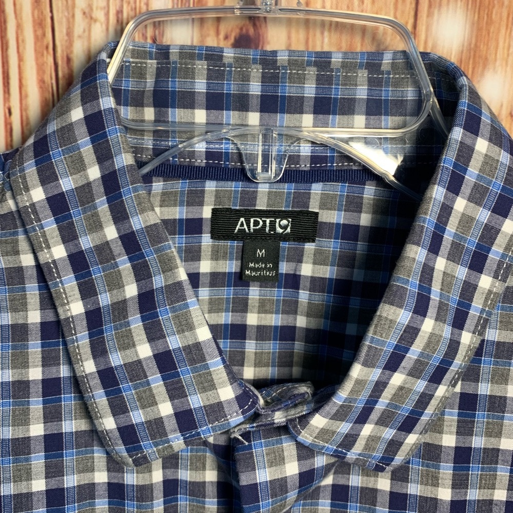 Apt 9 Button Down Shirt Size Medium Like New - image 3